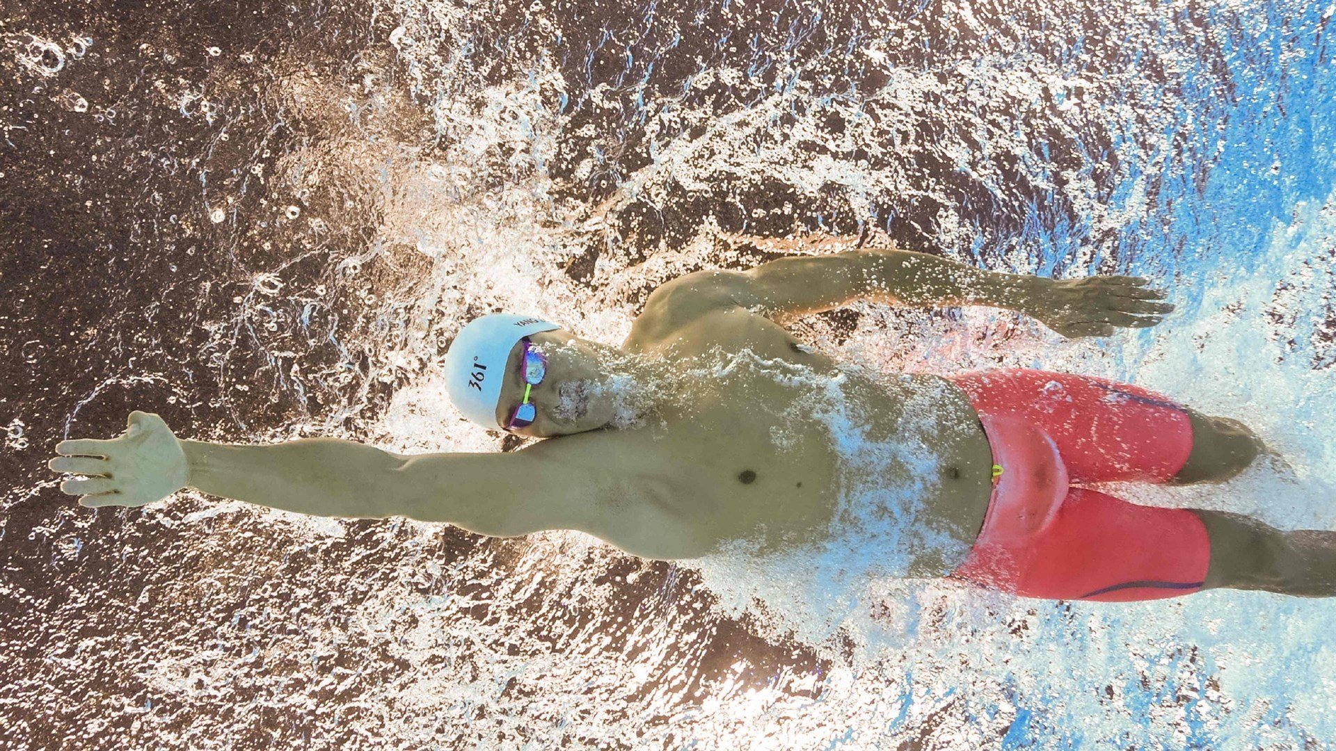 跨界传奇,若日尼奥接管NBA总决赛,智利加时险胜日本